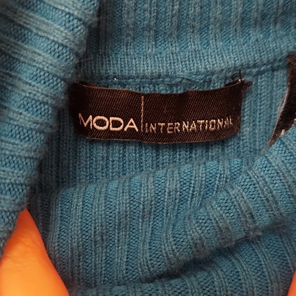 MODA International Ribbed Short Sleeved Turtleneck Teal Sweater Dress - Picture 4 of 5